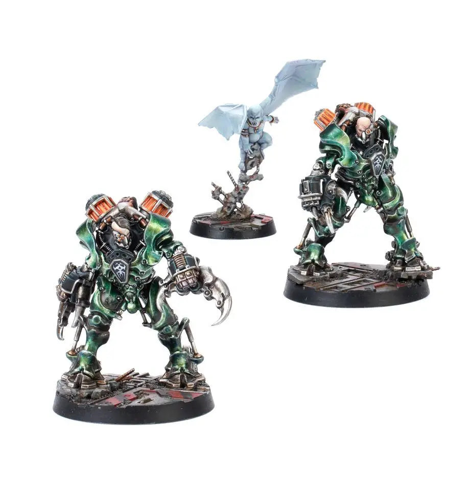 Metallic green and black Orrus Spyre Hunters with mechanical claws on detailed bases
