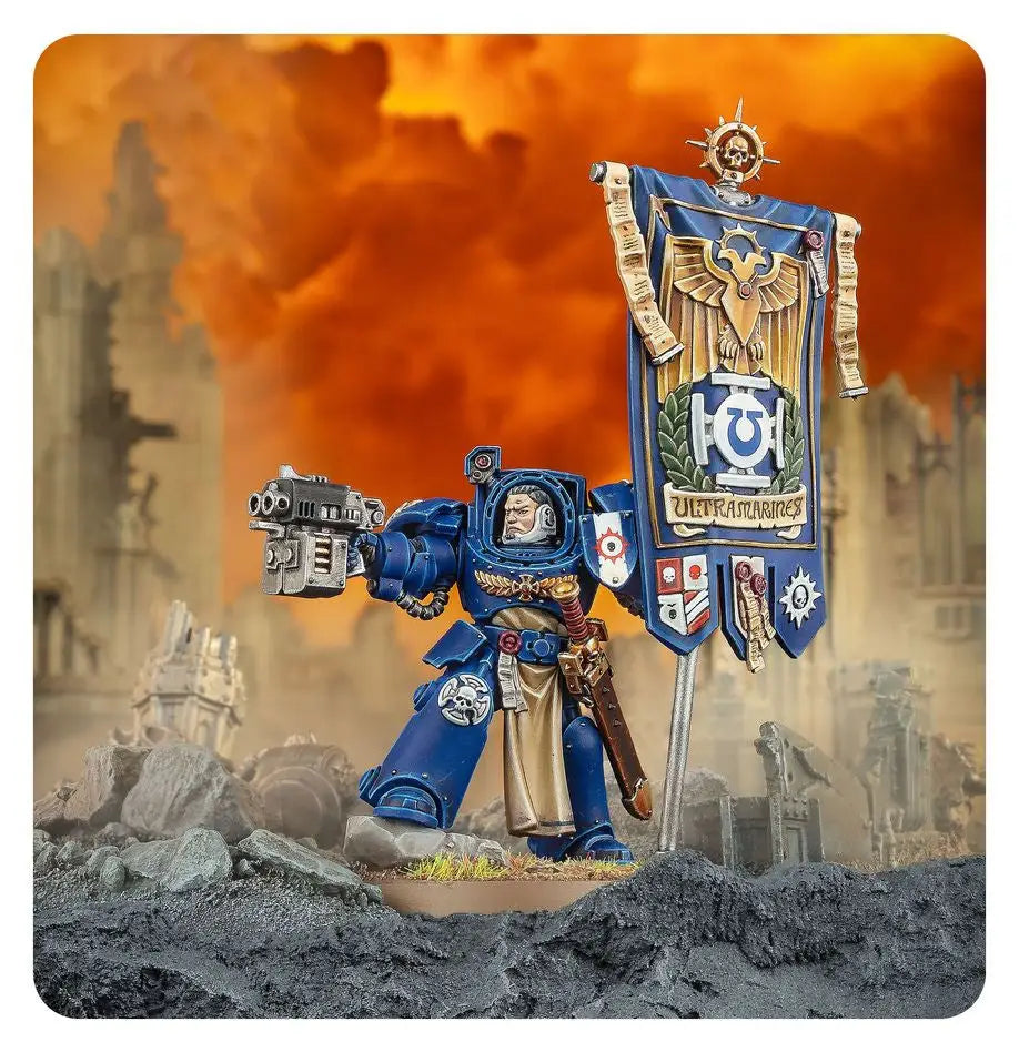 Warhammer: SPACE MARINES: ANCIENT IN TERMINATOR ARMOUR - Collectibles