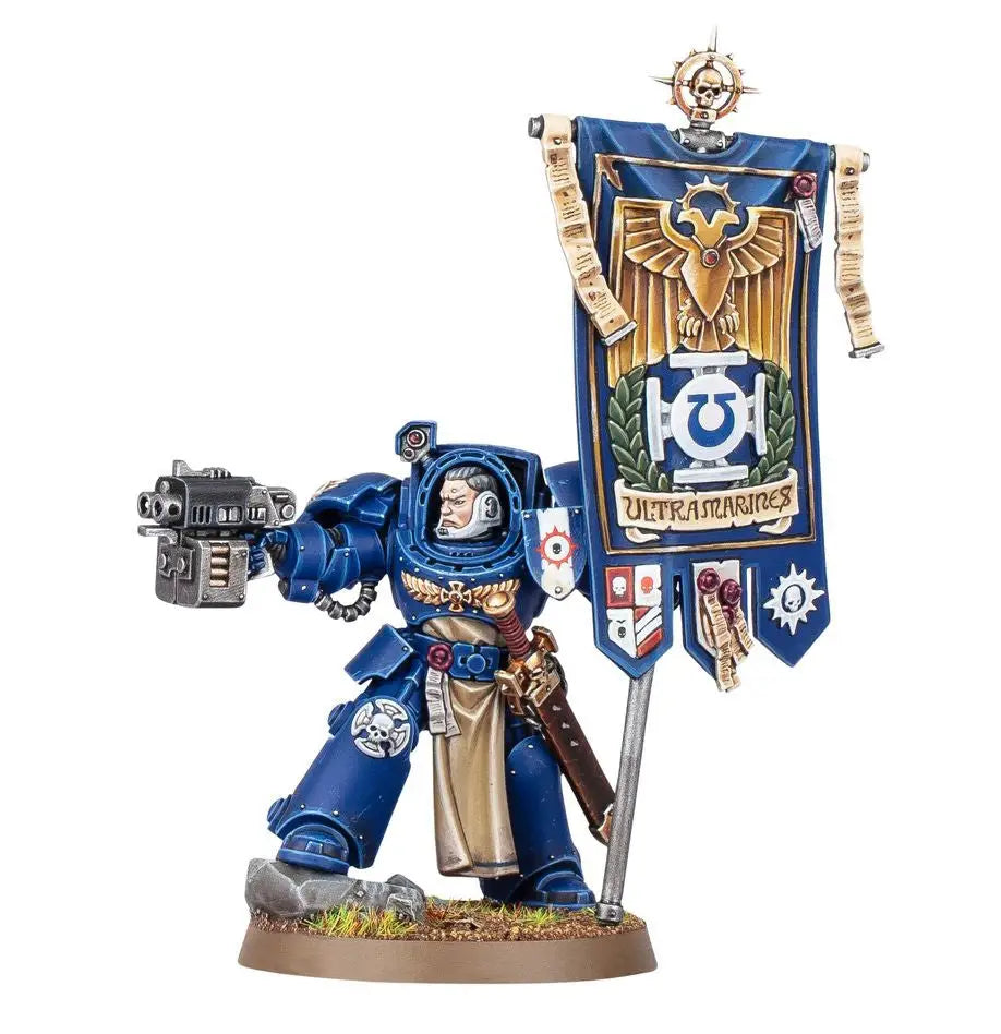 Warhammer: SPACE MARINES: ANCIENT IN TERMINATOR ARMOUR - Collectibles