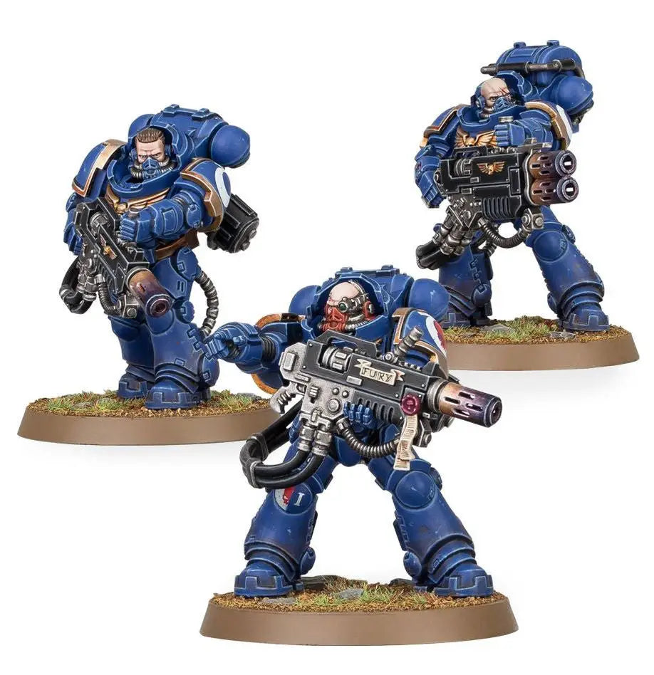 Painted miniature Space Marine figures with melta rifles from Warhammer SPACE MARINES PRIMARIS ERADICATORS