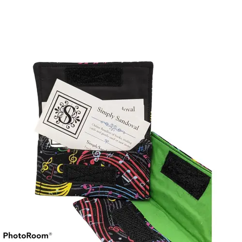 Whimsical Musical Notes design Re-useable *gift card holder * business ID:33299 - General Merchandise